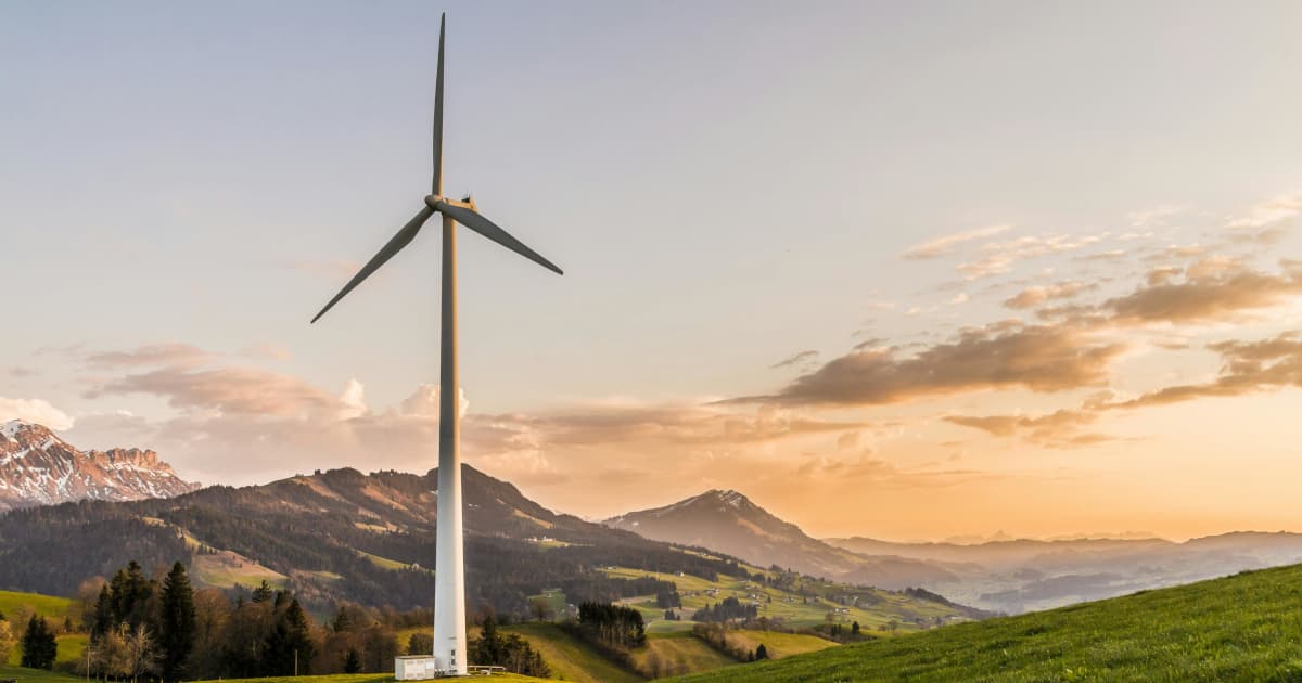 US Senate Blocks California's Electric Vehicle Mandate, Impacting Green Energy Transition