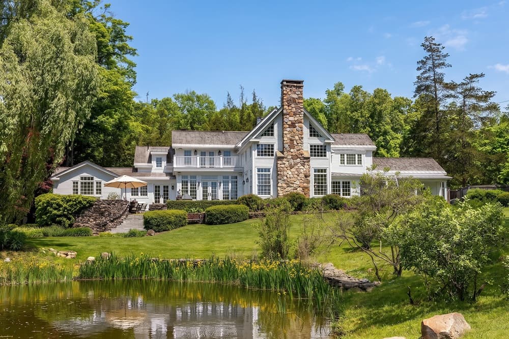 Weekend Buyers in Litchfield Hills Increasingly Choose to Stay Permanently, Says Real Estate Expert