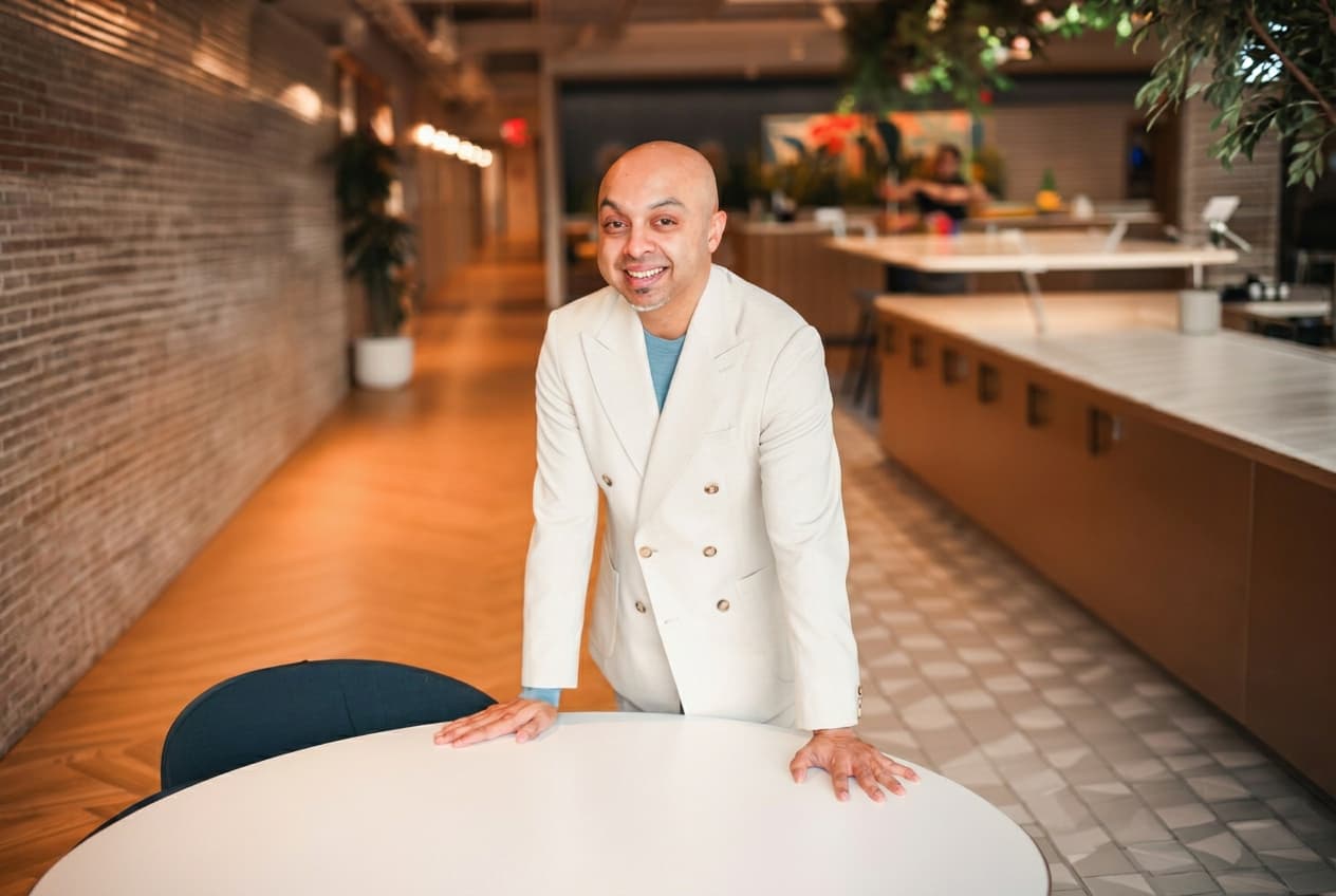 International Buyers Reshape Manhattan Luxury Market as Domestic Demand Slows