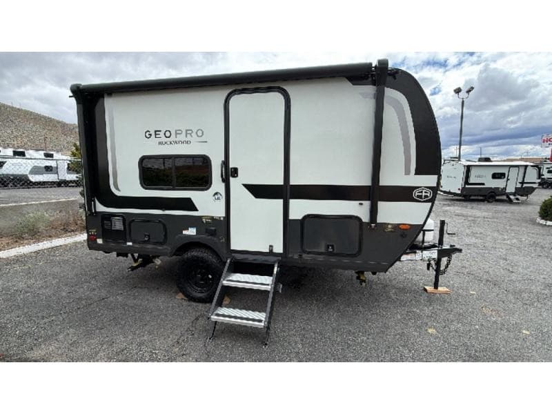 Michael Hohl RV Unveils 2026 Inventory with Solar-Ready Travel Trailers and Fifth Wheels