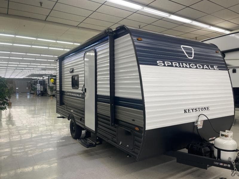 RnR RV Center Expands Liberty Lake Location with More RV Units and Service Bays