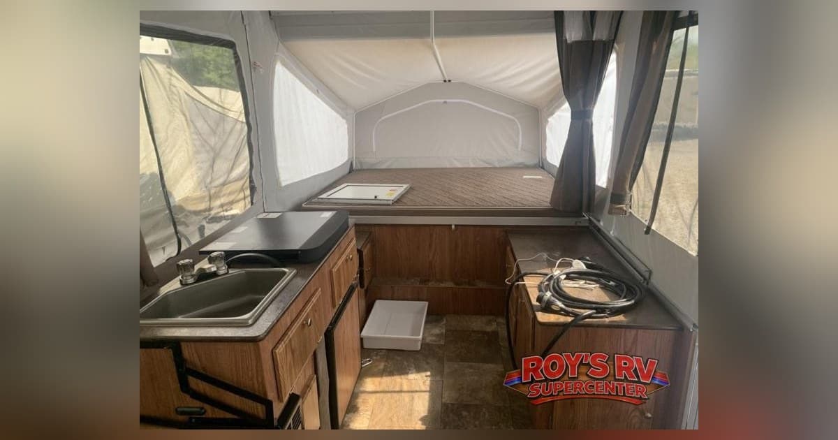 Roy's RV Supercenter Expands Truck Camper Inventory with Solar-Equipped Palomino Models