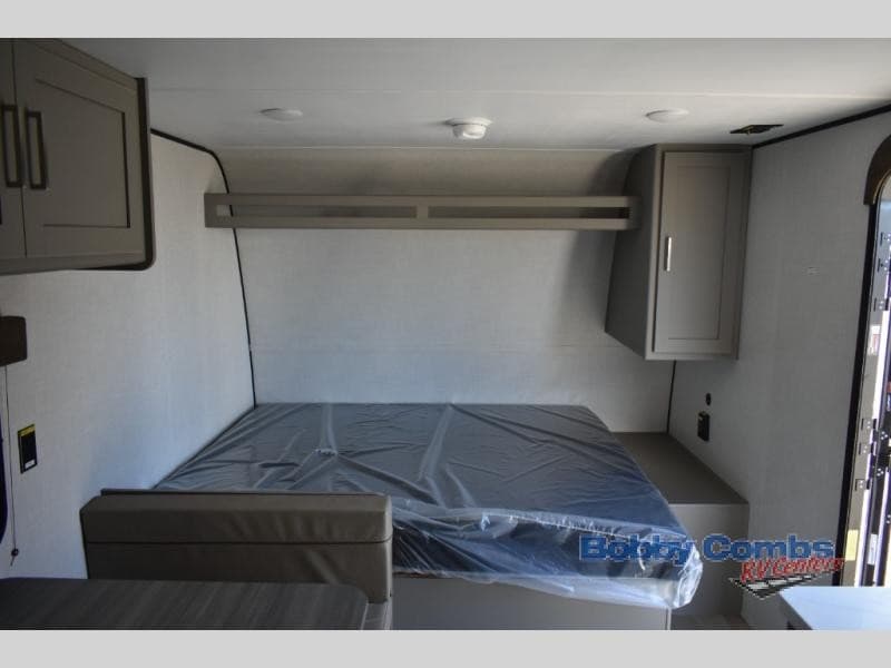 Bobby Combs RV Centers - Mesa Expands RV Inventory, Parts Availability at Arizona Dealership