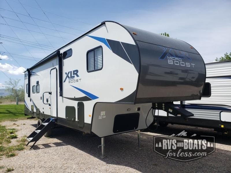 Discount RV Boat Dealer Expands Budget Camper Sales Inventory in Idaho