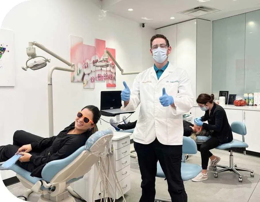 Sakowitz Smiles Explains When Invisalign Beats Traditional Braces for Teens