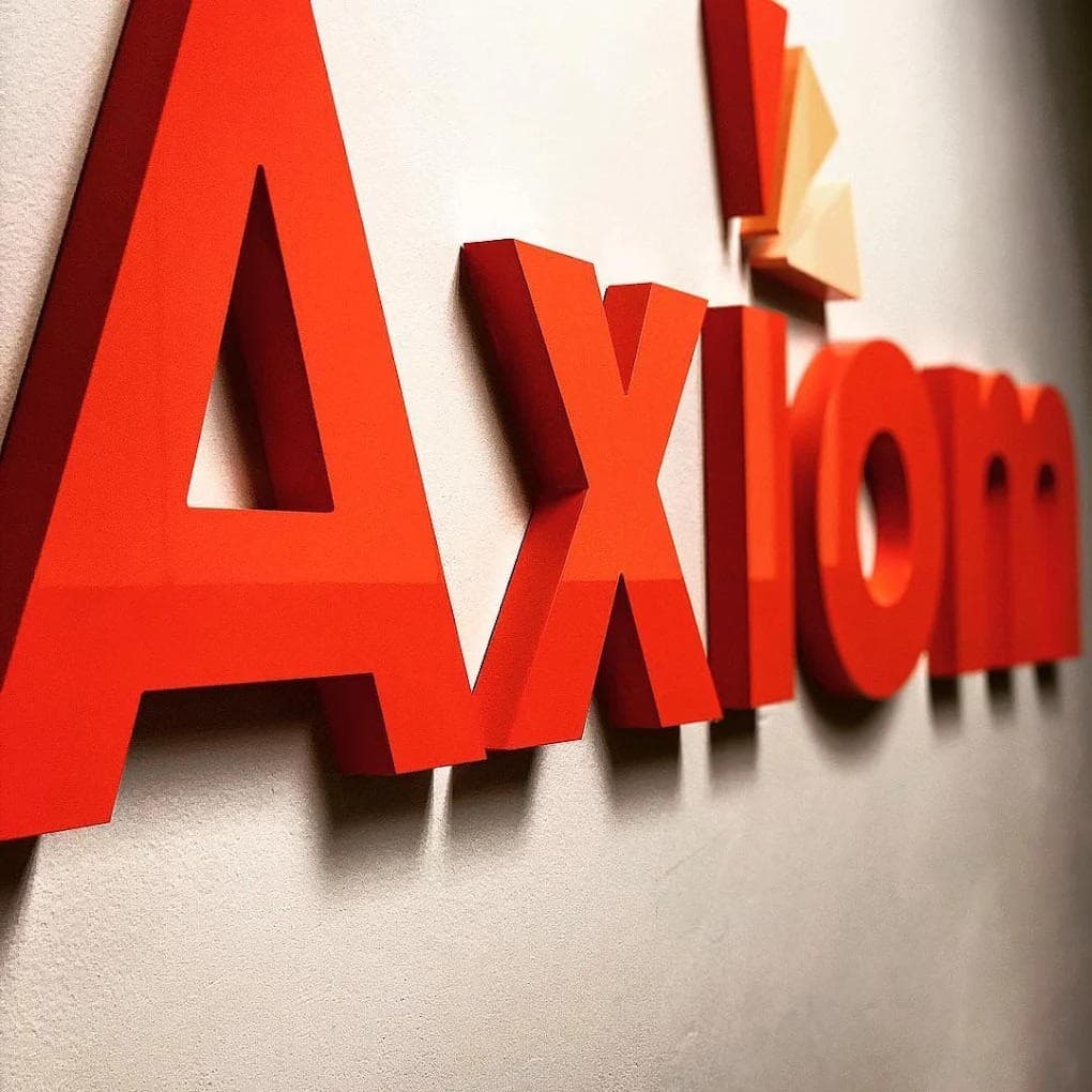 UKG Restructures 950 Jobs, Shifts Focus to Small Business HCM Market