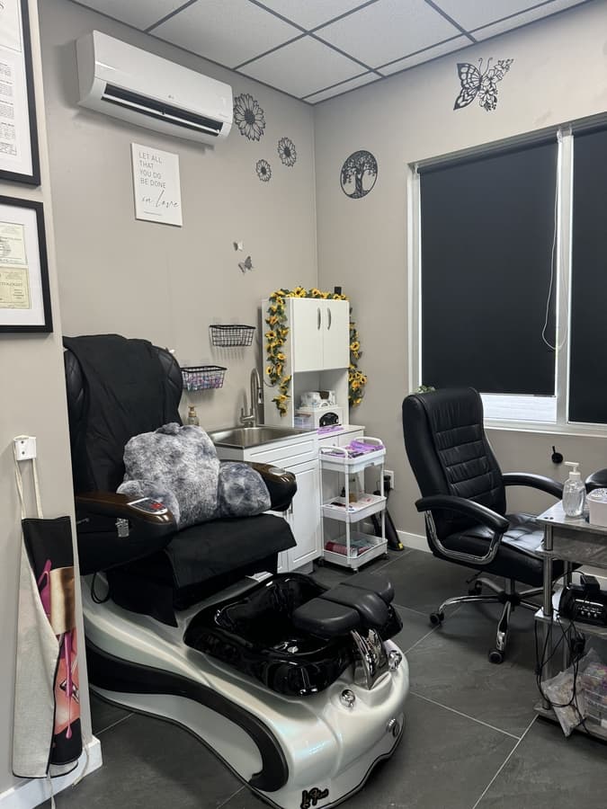 Flawless Nails Salon Opens in Georgetown, TX with Support from Hill Country Salon Suites