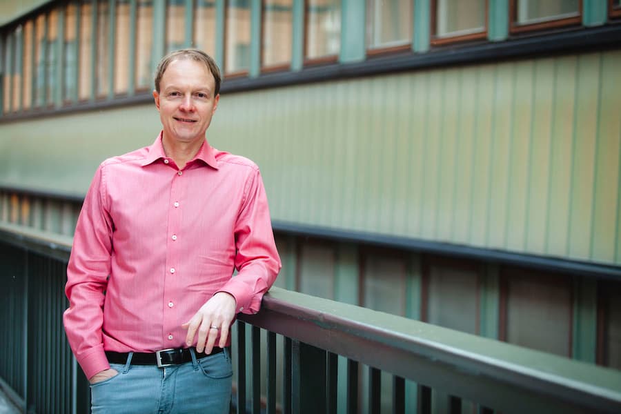 NinaData Launches AI-Driven Political Advertising Platform Amid Surge in Digital Ad Spend