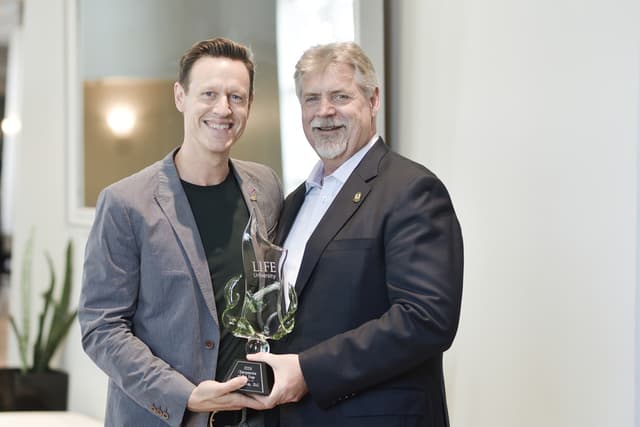 Life University Names Dr. B.J. Hardick as 2024 Chiropractor of the Year