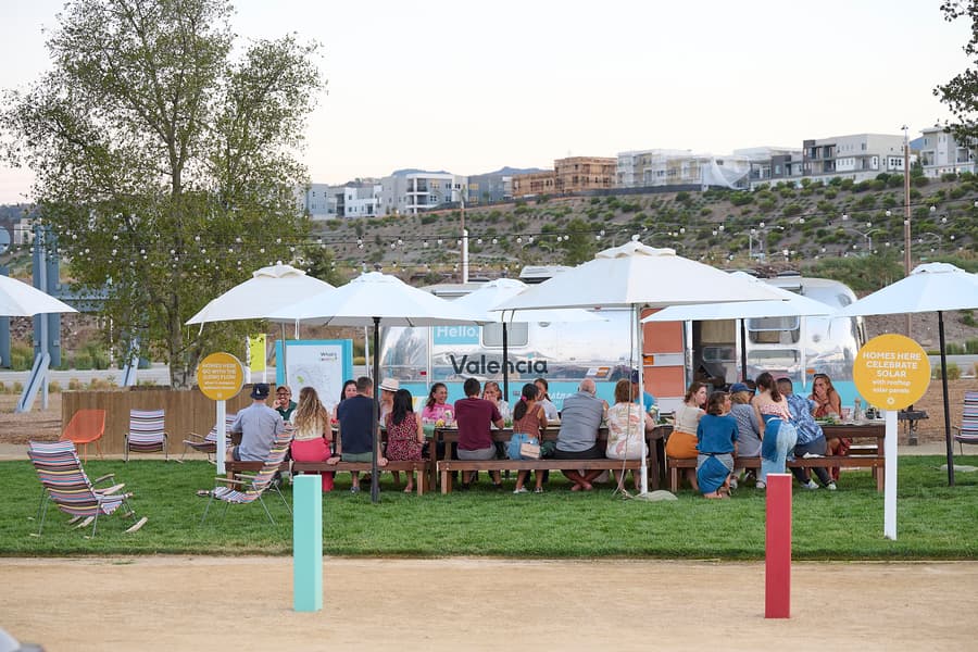 Valencia Community Attracts Families with Child-Friendly Atmosphere and Amenities