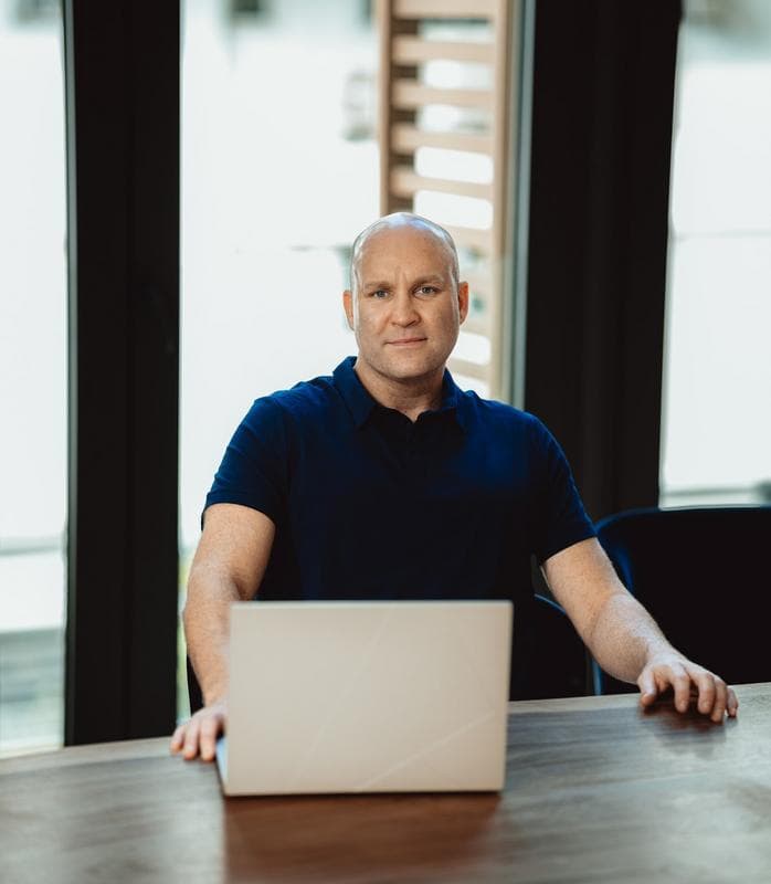 CleverRobot Group Executive Highlights Integration of Crypto into Mainstream Finance