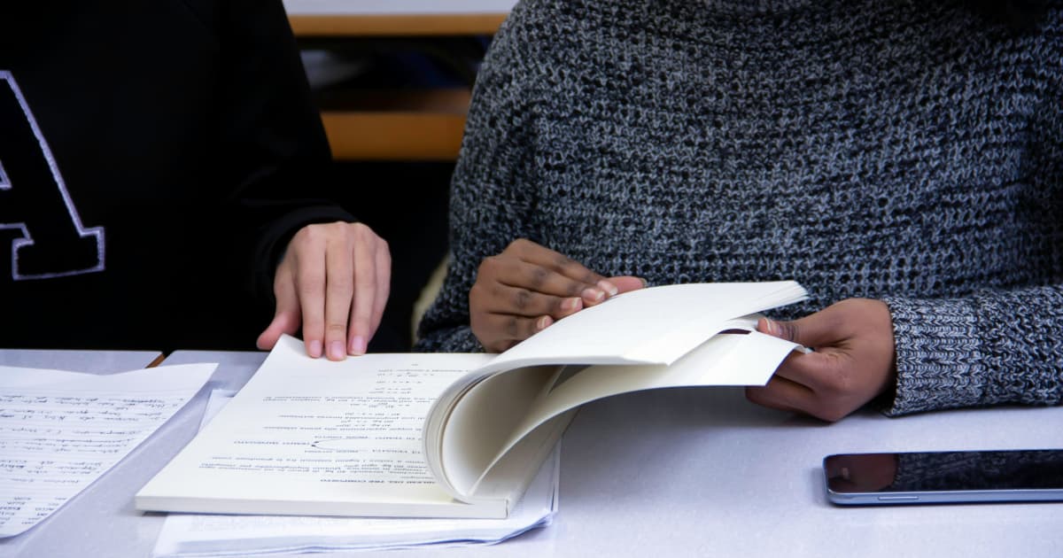 Blakeley Law Firm Launches $2,000 Animal Service Scholarship for Students