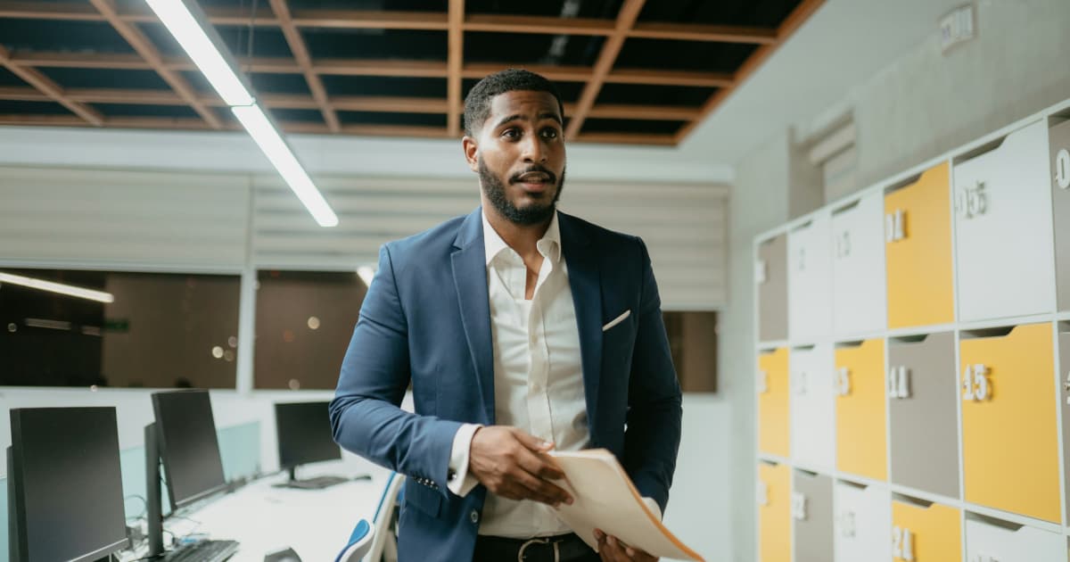 Gold Prices Rally as Stock Markets Extend Losses Amid AI Investment Concerns