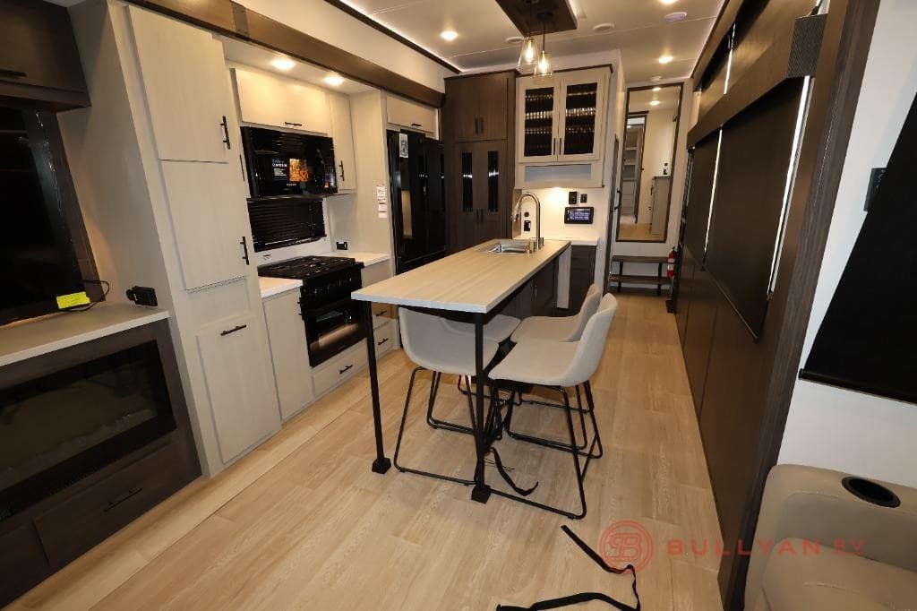 Bullyan RV Expands Inventory of New and Used RVs for Duluth Area Families