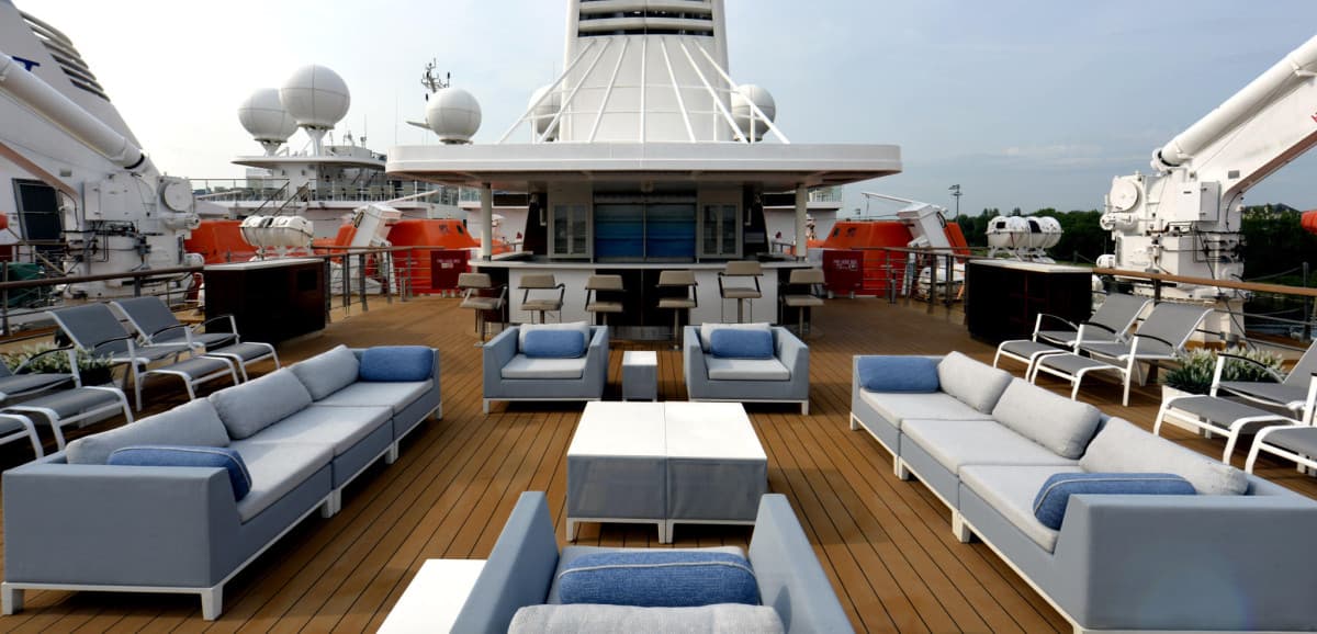 Cruise Industry Invests in Luxury Outdoor Furniture to Enhance Passenger Experience