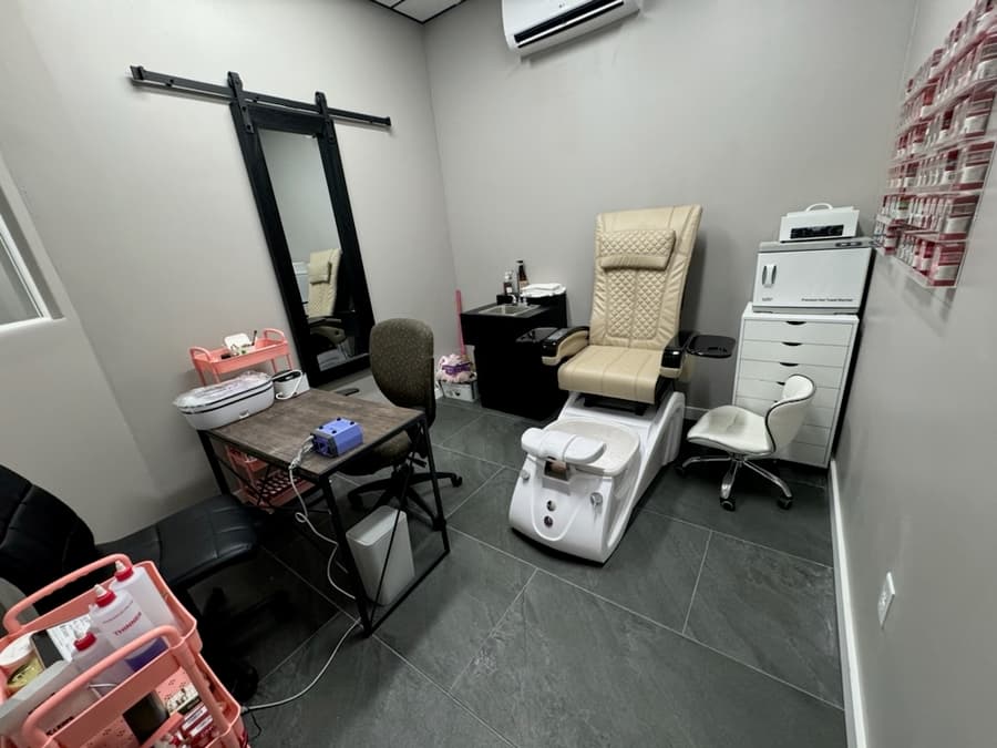 Sarah Nail Studio Joins Hill Country Salon Suites in Georgetown