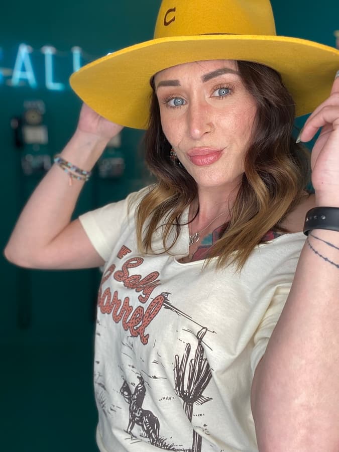 New Men's Grooming Salon 'Beard Babe' Opens in Benbrook, Texas