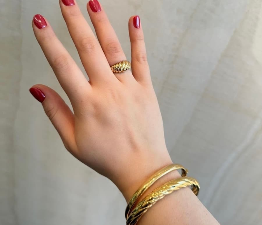 Damiani Jewellers Unveils Fall Jewellery Trends, Highlighting Bezel-Set and Chunky Gold Pieces
